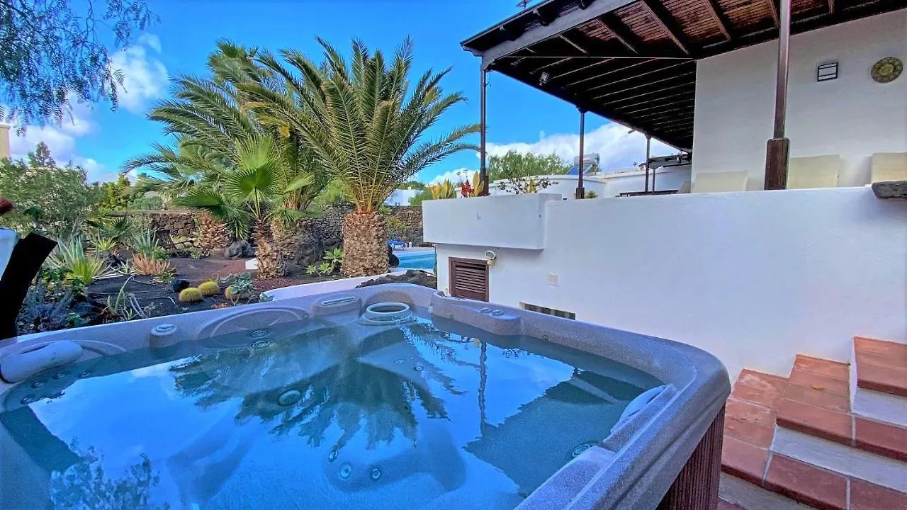 Villa Verano Puerto Del Carmen Tias Holiday home