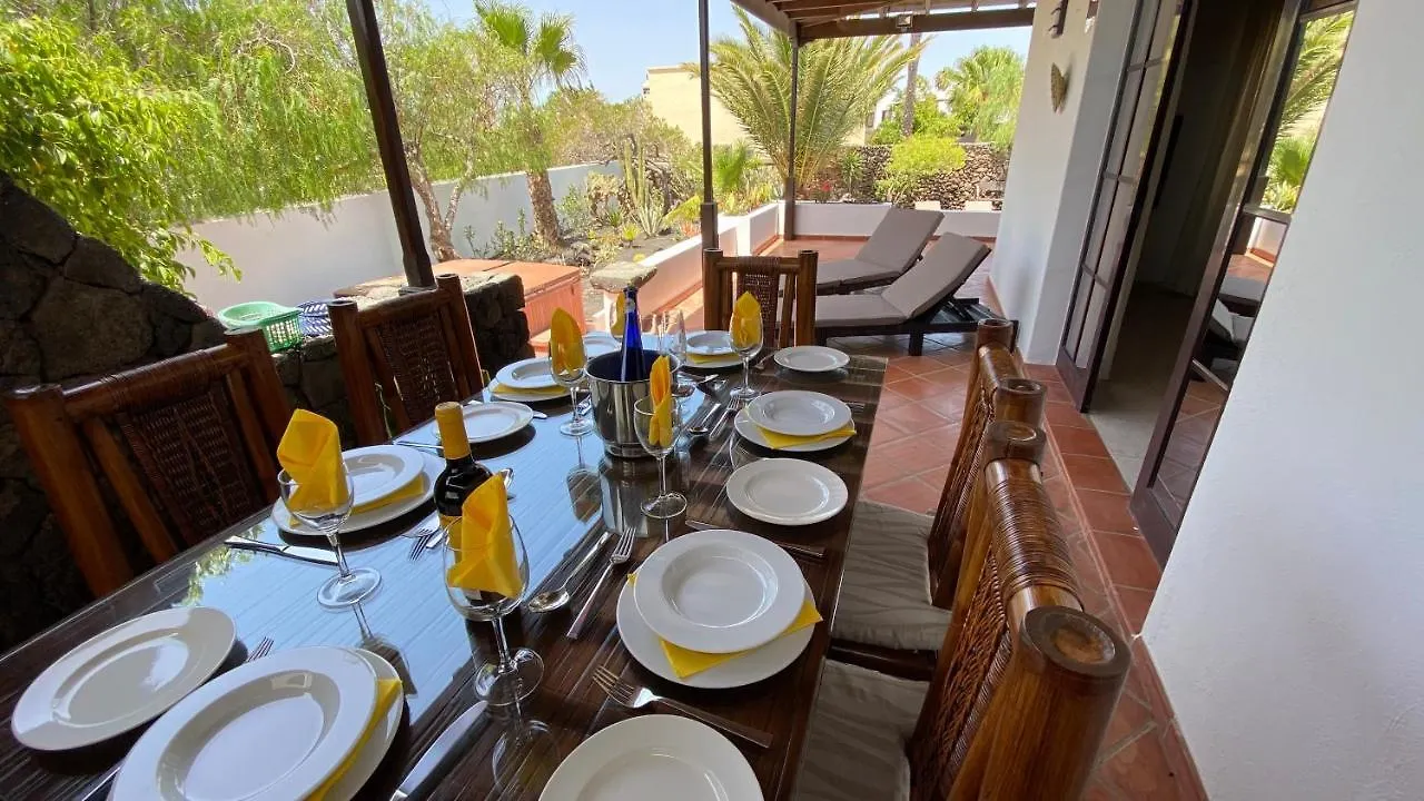Villa Verano Puerto Del Carmen Tias 0*,